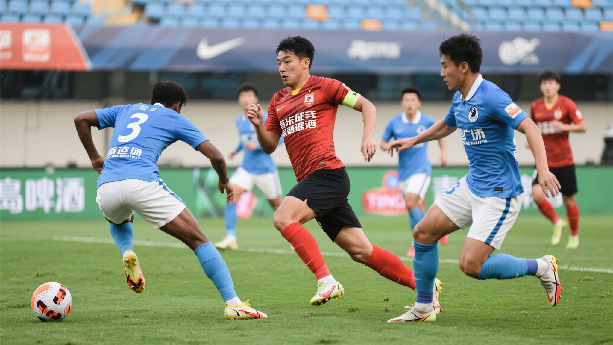丢3球标配，李国旭执着高位逼抢 大连下场防线中甲级 双星需容错